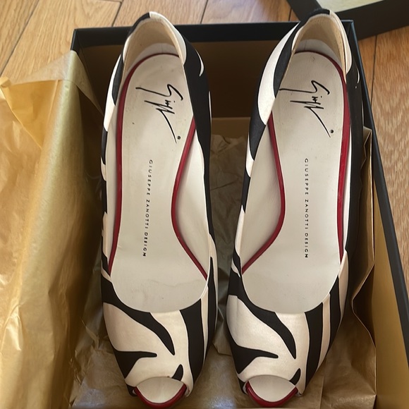 GIUSEPPE ZANOTTI ZEBRA PRINT PEEP TOE PUMPS 37 - Picture 8 of 16